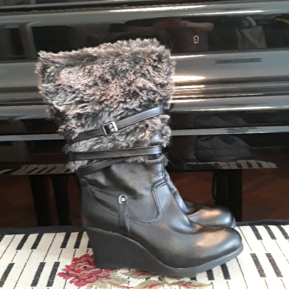 NEW Lane Bryant Faux Fur boots